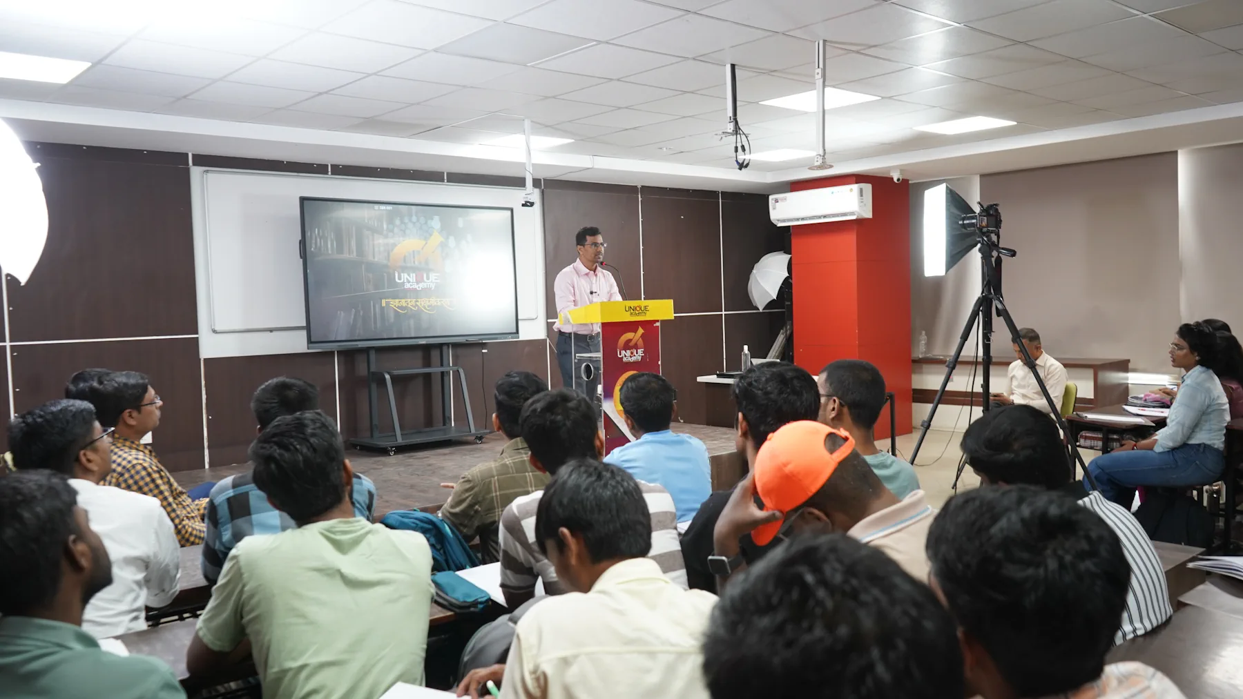 TUA Pune seminar — mentor presenting to UPSC aspirants